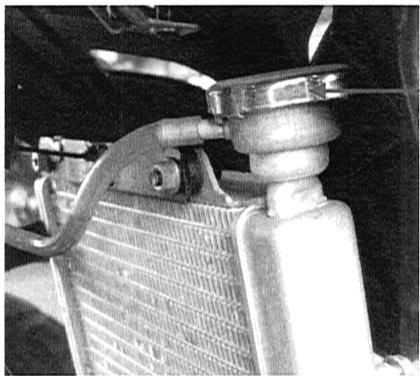 ADLY 50 RS LIQUIDE - AJOUTER DU LIQUIDE DE REFROIDISSEMENT - 1