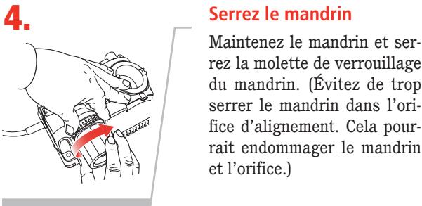 DRILL DOCTOR 750X - Insérez le mandrin dans l'orifice d'alignement - 2