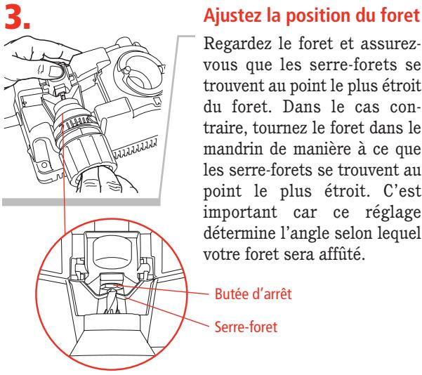 DRILL DOCTOR 750X - Insérez le mandrin dans l'orifice d'alignement - 1
