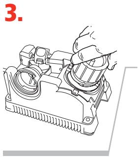 DRILL DOCTOR 750X - Inserte el portabrocas en la abertura de alineación - 1