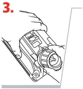DRILL DOCTOR XP - Inserte el portabrocas en la abertura de alineacion y ajuste la posicion de la broca. - 1