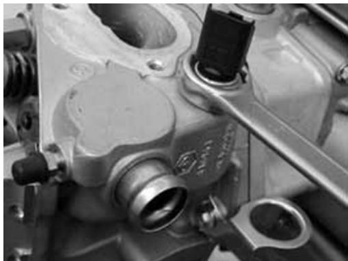 MALAGUTI 500 CC 4T - EURO 3 - Dépose arbre à cames - 3