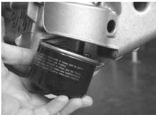 MALAGUTI 500 CC 4T - EURO 3 - Dépose composants couvercle volant - 2