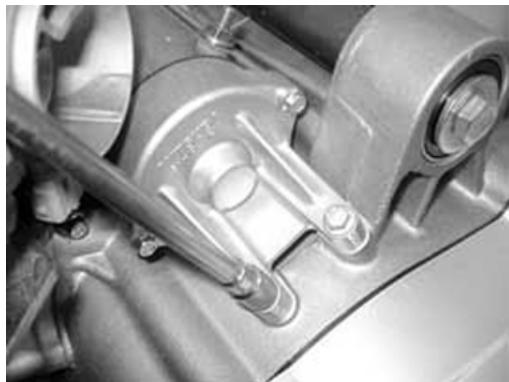 MALAGUTI 500 CC 4T - EURO 3 - Dépose moteur du démarreur - 1