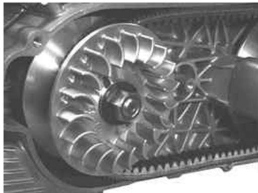 MALAGUTI 500 CC 4T - EURO 3 - Montage poulie motrice - 7