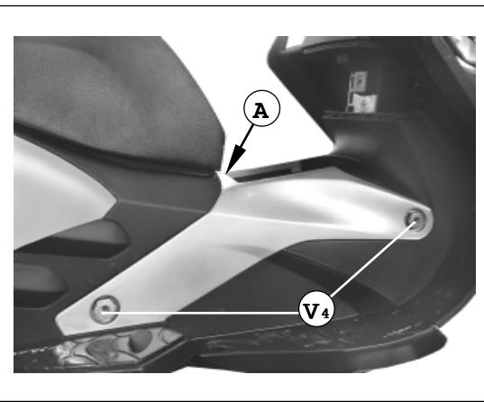 MALAGUTI MADISON 180-200 - DESMONTAJE PROTEC-CION PARA LAS PIERNAS - 2