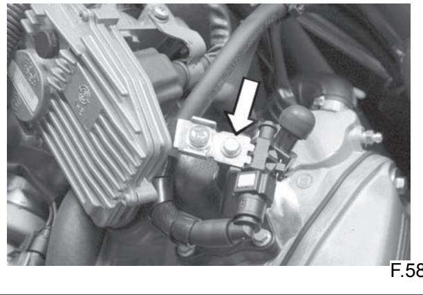 MALAGUTI SPIDER MAX RS 500 - DÉMONTAGE DU PAPILLON DES GAZ ET DE LA CENTRALE DE COMMANDE « MIU » - 1
