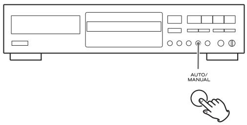 TEAC CD-RW890 - Selección el modo de asignación del número de pista mediante el botón AUTO/MANUAL. - 1