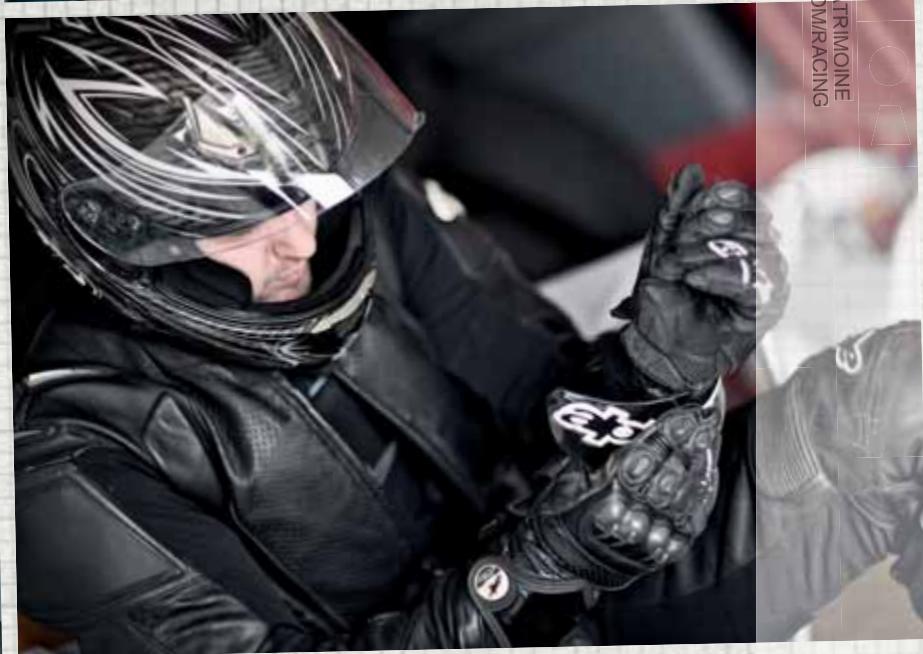 BUELL XB12SCG - NOUS NOUS PRESENTONS.    NOUS SOMMES LA BUELL    MOTORCYCLE COMPANY    DE EAST TROY, DANS LE    WISCONSIN. Un petite ville sans aucun doute!    A peine 4231 habitants. Loin de tout. - 5