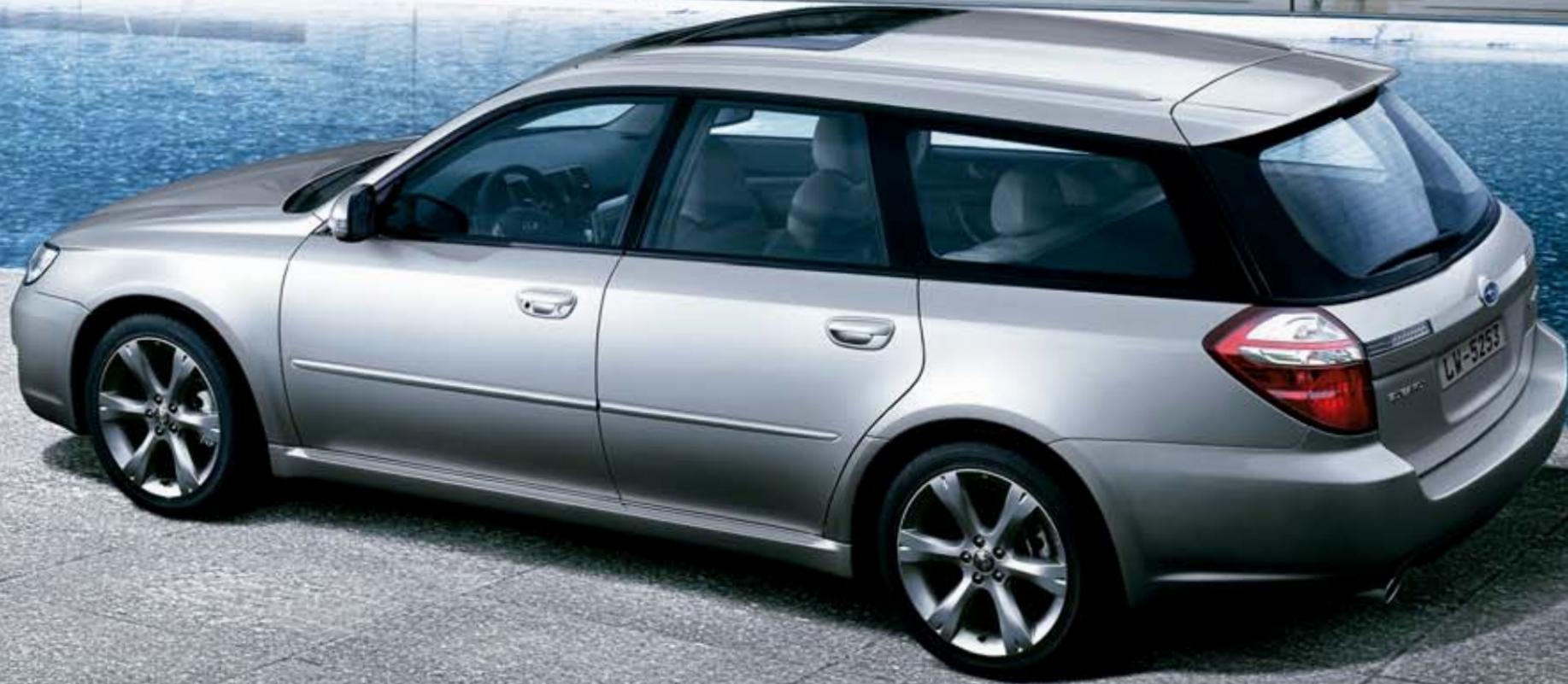 SUBARU LEGACY - Un concentré d'élegance et de理論. - 2