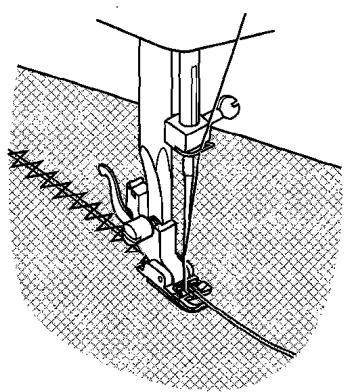 DURABASE SEWING - Piquer un cordonnet (nécessite un pied supplémentaire) - 2