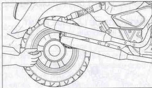 HYOSUNG 125 AQUILA 1CLASSIC - ATTENTION - 2