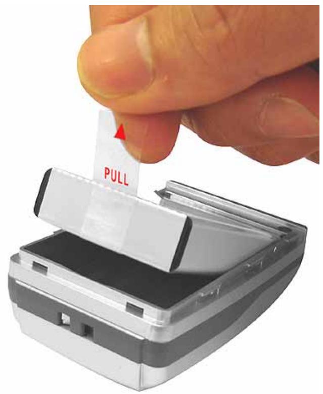 GLOBALSAT BT-338 - Scheme 1. Ouvrez le couvercle de la pile - 1