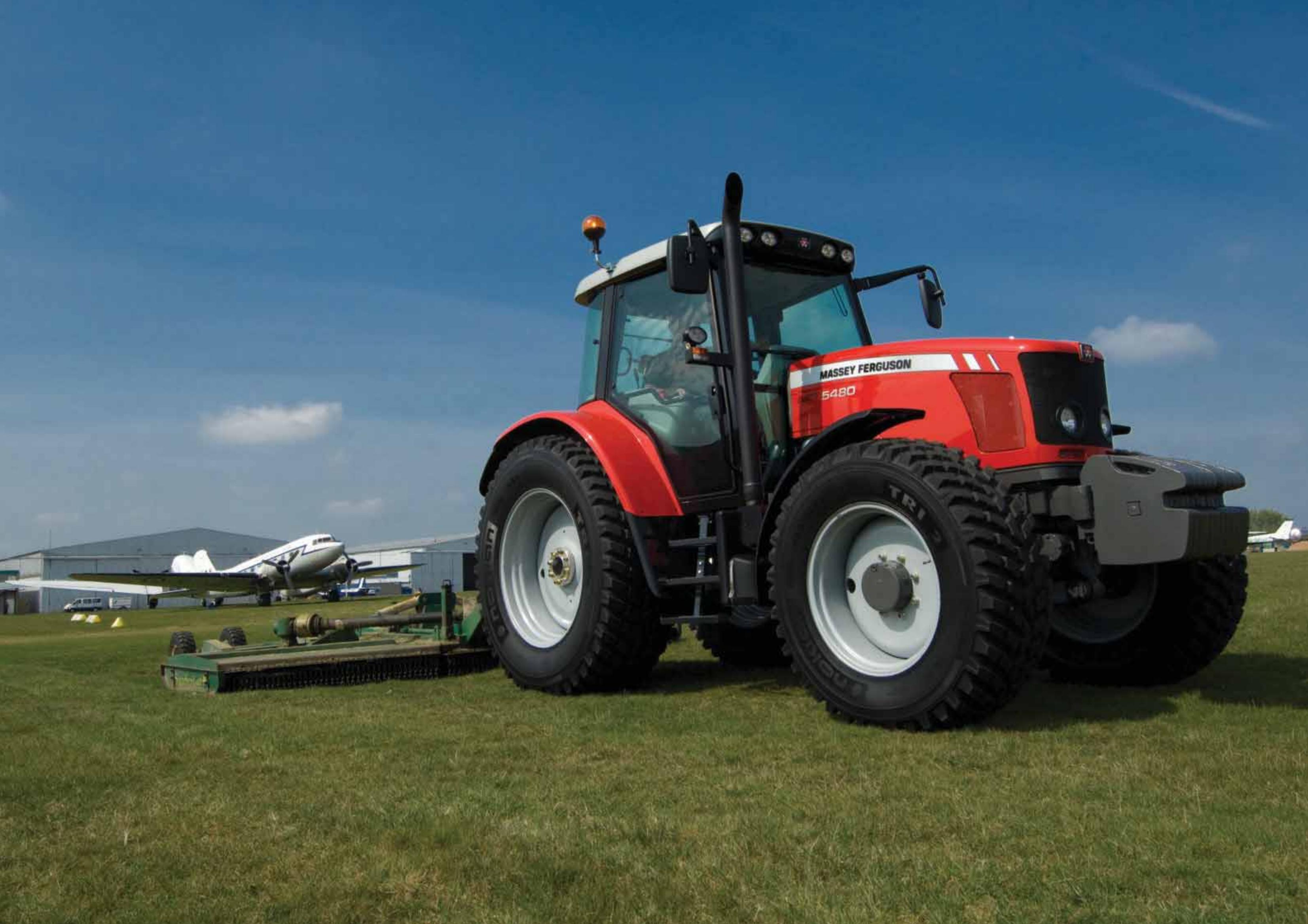 MASSEY FERGUSON MUNICIPAL - Les tracteurs MF 6400/7400 - 7
