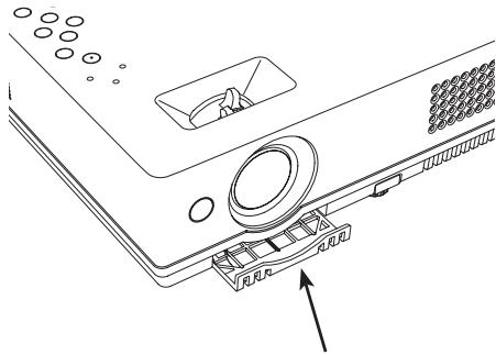 LOGICOM-SANYO PLC-XW60 - Fixation du couvercle de lentille - 1
