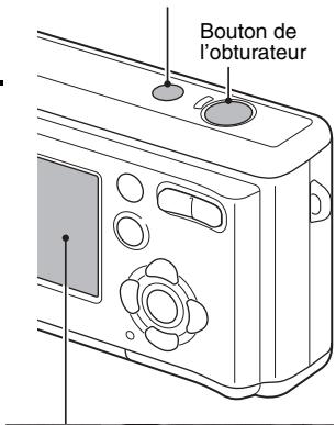 LOGICOM-SANYO XACTI VPC-S6 - Maintenez le doigt sur le bouton de l'obturateur. - 2
