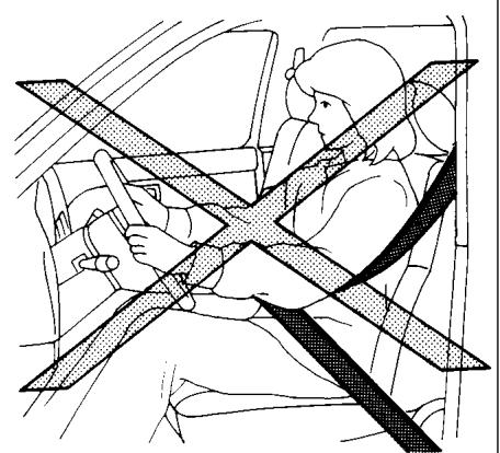 INFINITI Q45 - SIÉGES, DISPOSITIFS DE RETENUE ET SYSTÉMES DE COUSSIN GONFLABLE D'APPOINT - 2