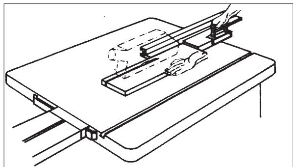 WOODSTAR ST 12 - Coupe de pieces larges, Fig. A - 2