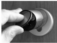 BURG WACHTER TSE 5003 - Replacement of batteries - knob (inner side) - 2