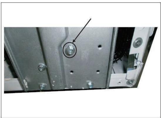 THOMSON TCH501E - Installation des roulettes - 5