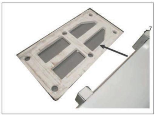 THOMSON TCH501E - Installation des roulettes - 1