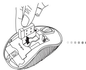 TARGUS WIRELESS COMPACT LASER MOUSE - Az elementk behelyezese - 4
