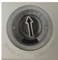 THOMSON TWBI4614BL, TWBI4614FULL, TWBI4614IX, TWBI4614WH - Réglage du réservoir du liquide de rinçage - 1