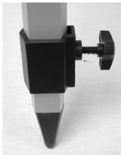 CELESTRON POWERSEEKER 76AZ - Setting up the Tripod - 6