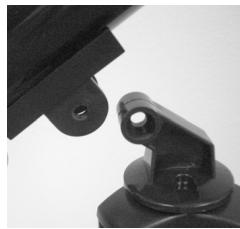 CELESTRON POWERSEEKER 76AZ - Collegamento del tubo del telescopo alla montatura - 5