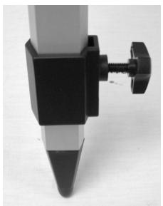 CELESTRON POWERSEEKER 76AZ - Approntamento del treppiedi - 6