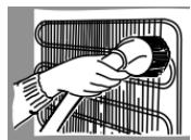 BRANDT BFU662LNW - Remember that before defrosting and cleaning the back part of the appliance body you must disconnect the appliance from the electrical energy supply socket by pulling the plug out of the electricity outlet. - 2