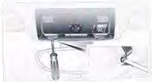 BMW SERIE 1 2011 - Fermeture manuelle* - 2