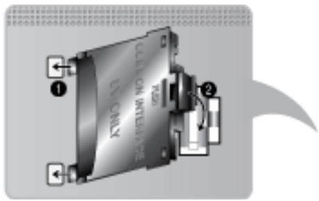 SAMSUNG UE46F5370 - Gehen Sie folgendermaßen vor, um den CI-Kartenadapter anzuschließen: - 1
