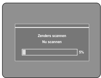 SAMSUNG DVD-R121 - Inschakelen en automatisch instellen - 5