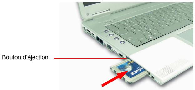 SAMSUNG NX30TP5GHQ - Avant d'utiliser le logement PCMCIA, retirez sa protection. - 1