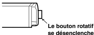 ALPINE CDE-9881R_2 - Retrait et pose du panneau avant - 2
