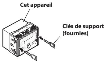 ALPINE CDE-W233R, CDE-W235BT - Retrait - 1