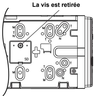 ALPINE INE-S900R - Retirer le couvercle de la fente de la carte mémoire SD. - 1