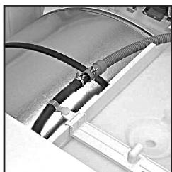 CANDY GCS 99 1A1T - Bevestig de kit als volgt: - 9