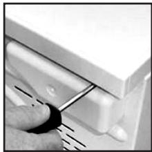 CANDY GCS 99 1A1T - Installez le kit en suivant les instructions ci-après : - 1