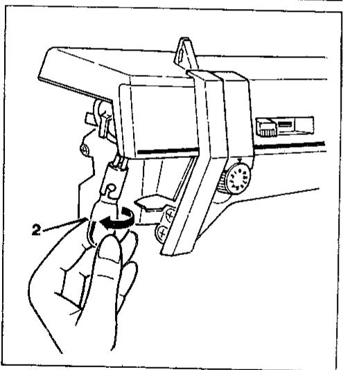 SINGER RUBY 9453 - REEMPLACEMENT DE L'AMPOULE - 2