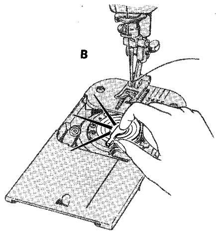 SINGER 720 - Removing Bobbin - 4