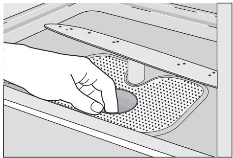 ARTHUR MARTIN ASF 65090 - Nettoyage des filtres - 4