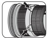 NIKON AI-S ZOOM-NIKKOR ED 200-400MM F/4 - 對焦操作選擇切換器和對焦操作按鍵(關於相容相機,請參閱第186頁)。 - 2