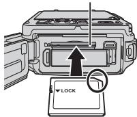 NIKON COOLPIX AW120 - Étape préliminaire 3 Insertion d'une carte mémoire - 2