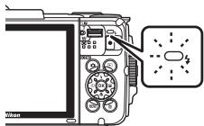 NIKON COOLPIX AW130 - Témoin du flash - 1