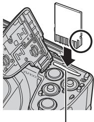 NIKON COOLPIX L830 - Insérez la carte mémoire. - 1