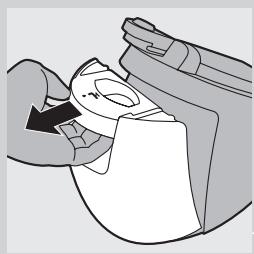 PHILIPS GC 9540 - Filling the detachable water tank - 1
