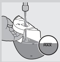 PHILIPS GC 9540 - Encher o deposito de agua desmontével - 2