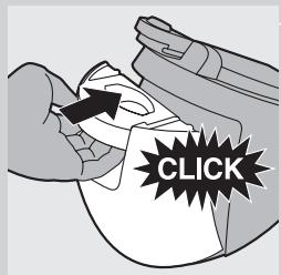 PHILIPS GC 9540 - Filling the detachable water tank - 3